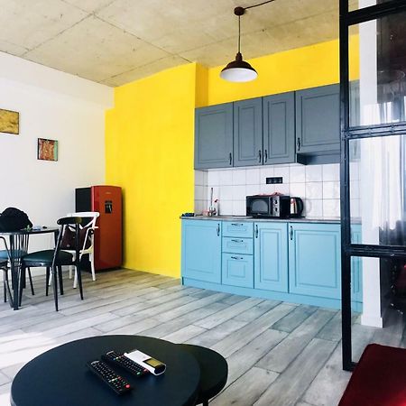 Style Apartments By Happy Place Тбилиси Екстериор снимка