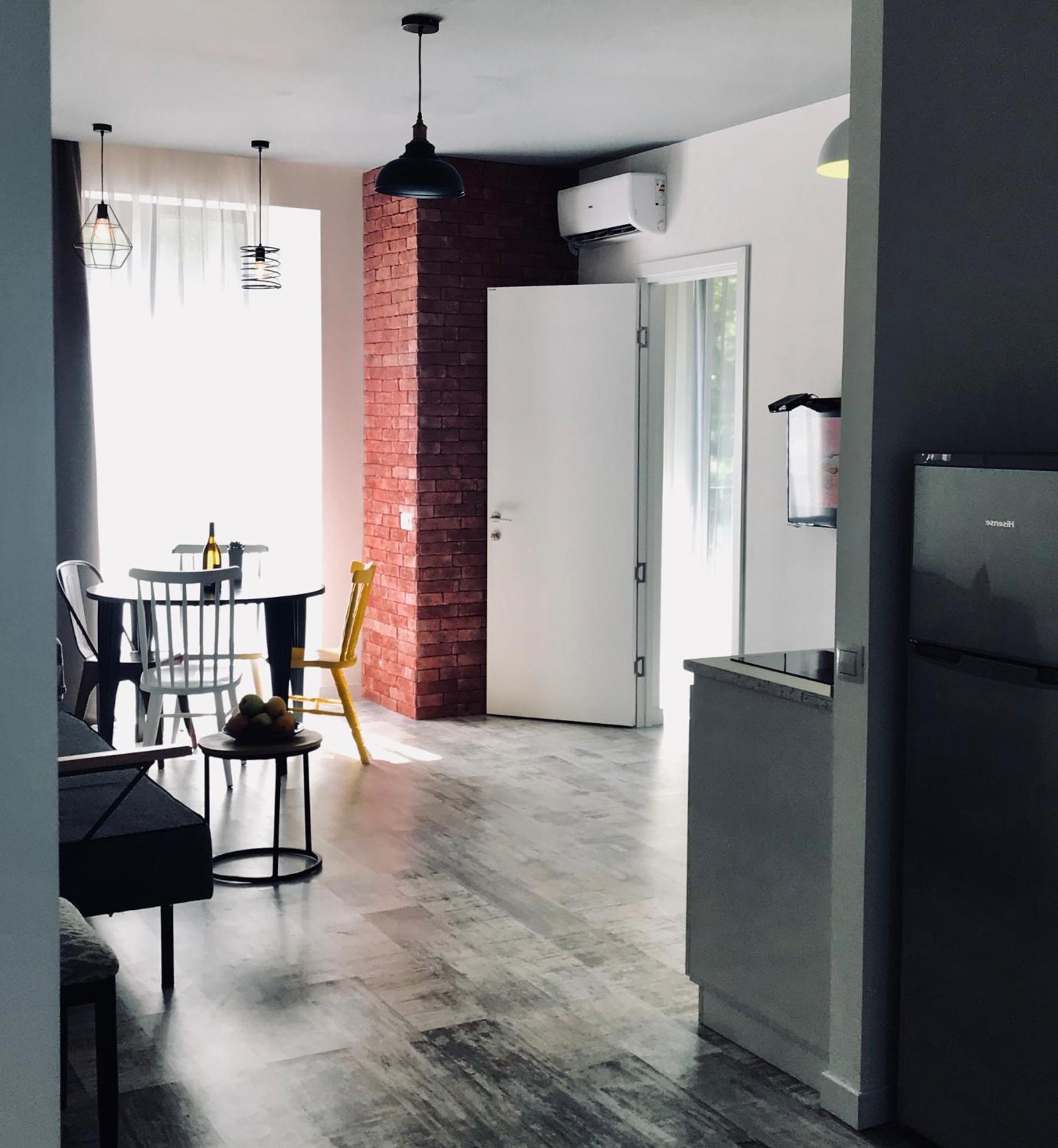 Style Apartments By Happy Place Тбилиси Екстериор снимка