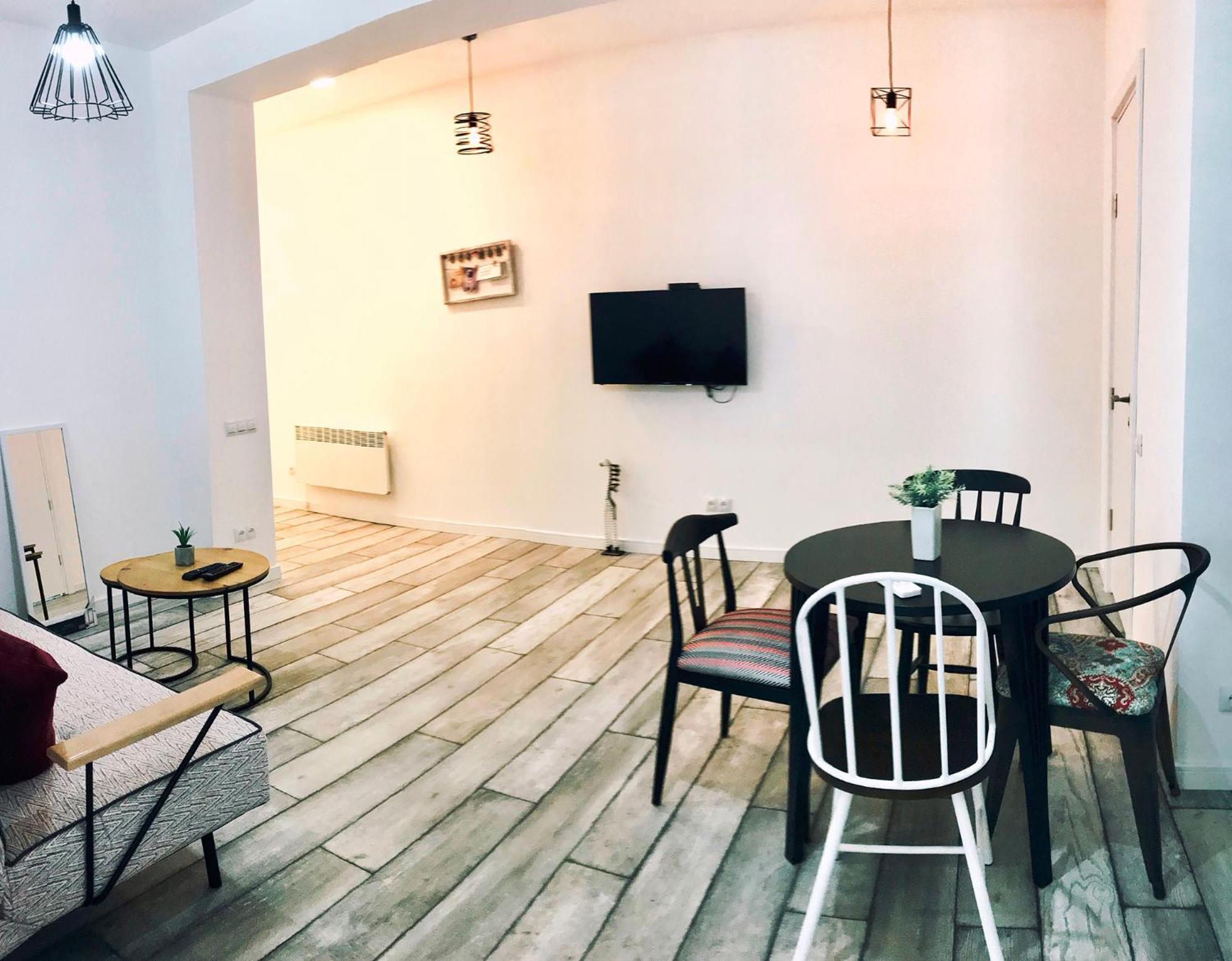 Style Apartments By Happy Place Тбилиси Екстериор снимка